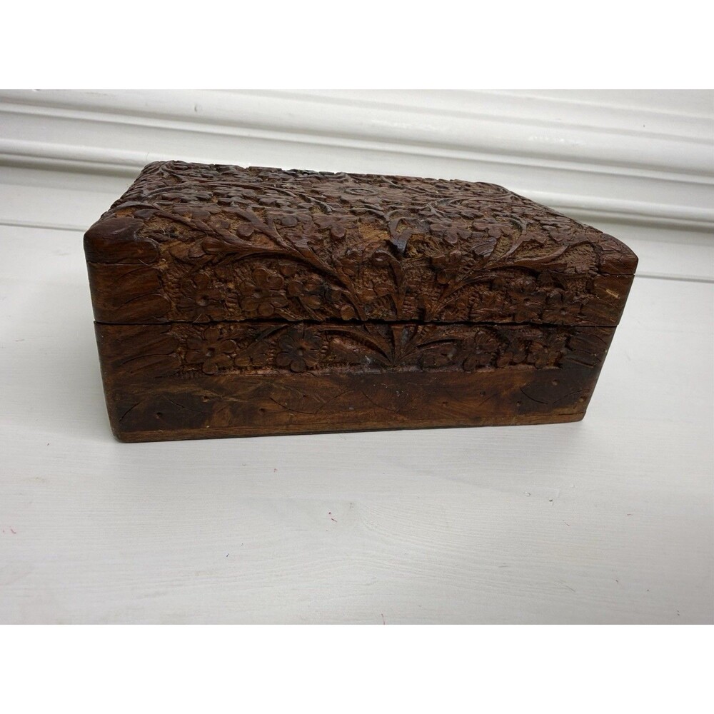 Vintage Hand Carved Wooden Jewelry Box Floral Relief Trinket Box Velvet Lined￼